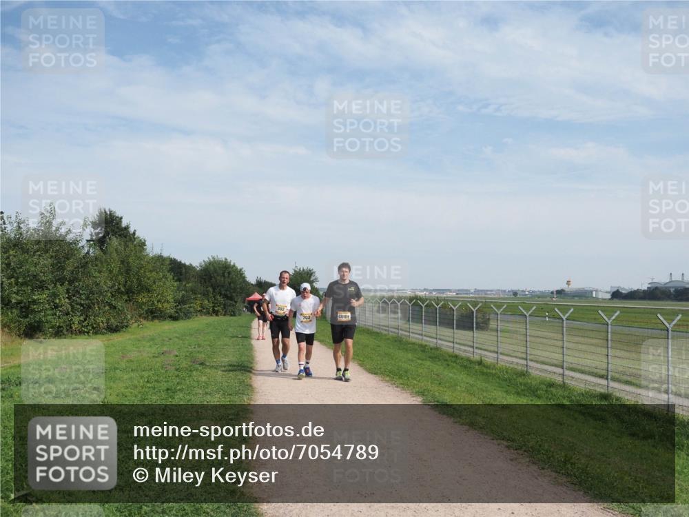 08.09.2024 - Airport Race Miley Keyser http://msf.ph/oto/7054789 08.09.2024 13:02:00 Laufen 302, 702 meine-sportfotos.de