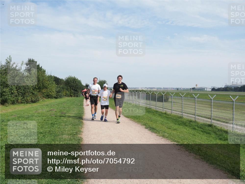 08.09.2024 - Airport Race Miley Keyser http://msf.ph/oto/7054792 08.09.2024 13:02:00 Laufen 302, 702 meine-sportfotos.de