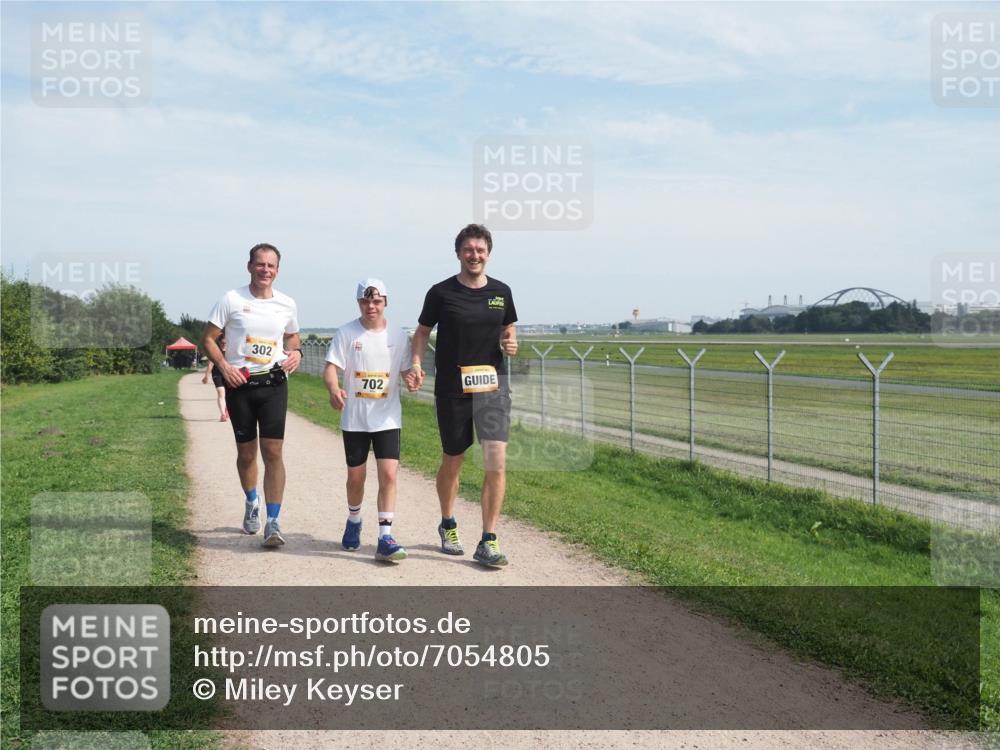 08.09.2024 - Airport Race Miley Keyser http://msf.ph/oto/7054805 08.09.2024 13:02:03 Laufen 302, 702 meine-sportfotos.de