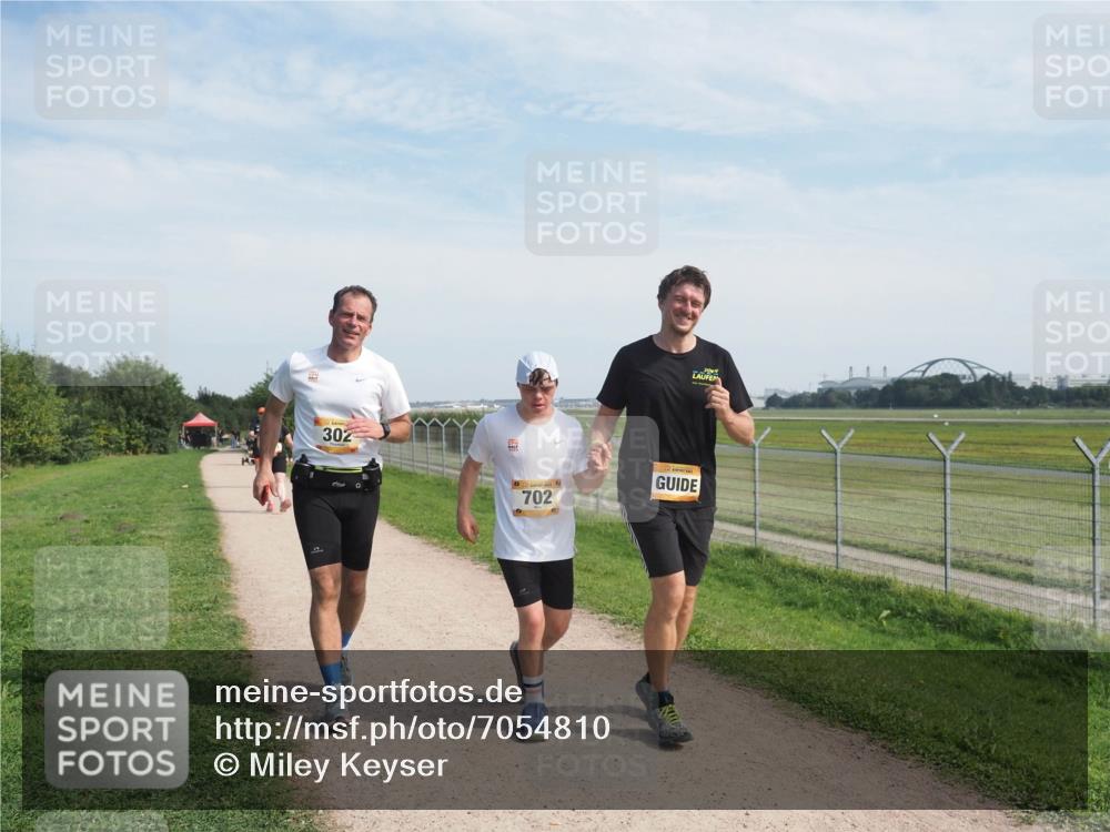 08.09.2024 - Airport Race Miley Keyser http://msf.ph/oto/7054810 08.09.2024 13:02:04 Laufen 302, 702 meine-sportfotos.de