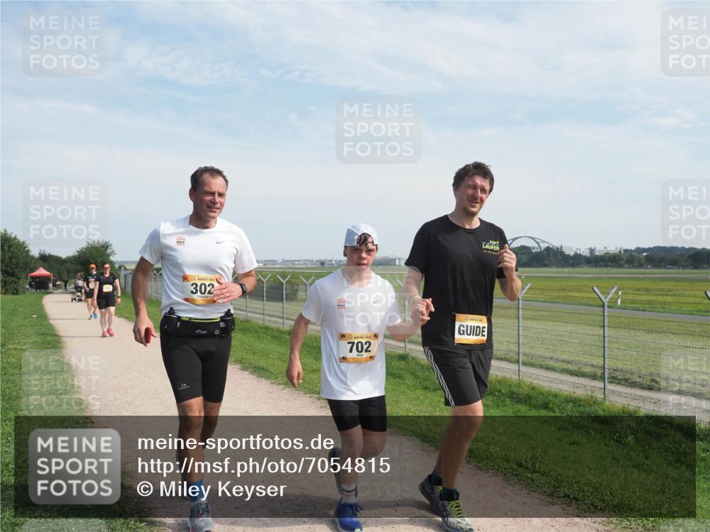 08.09.2024 - Airport Race Miley Keyser http://msf.ph/oto/7054815 08.09.2024 13:02:05 Laufen 302, 702 meine-sportfotos.de