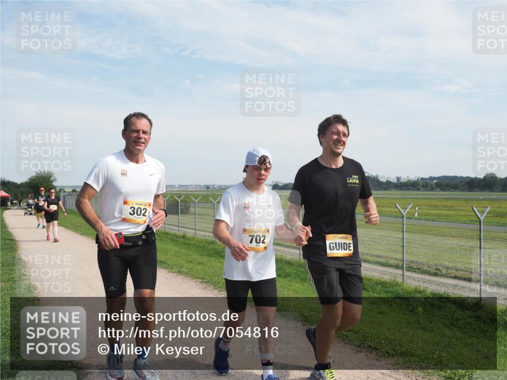 08.09.2024 - Airport Race Miley Keyser http://msf.ph/oto/7054816 08.09.2024 13:02:05 Laufen 20, 302, 702 meine-sportfotos.de