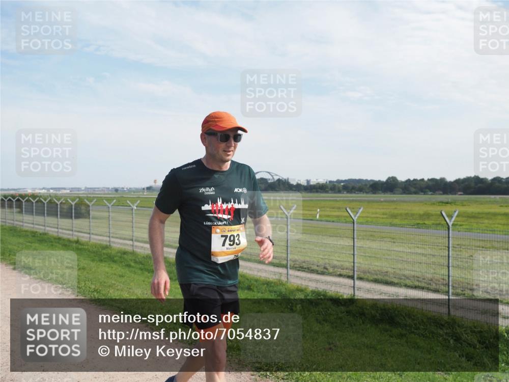 08.09.2024 - Airport Race Miley Keyser http://msf.ph/oto/7054837 08.09.2024 13:02:16 Laufen 793 meine-sportfotos.de