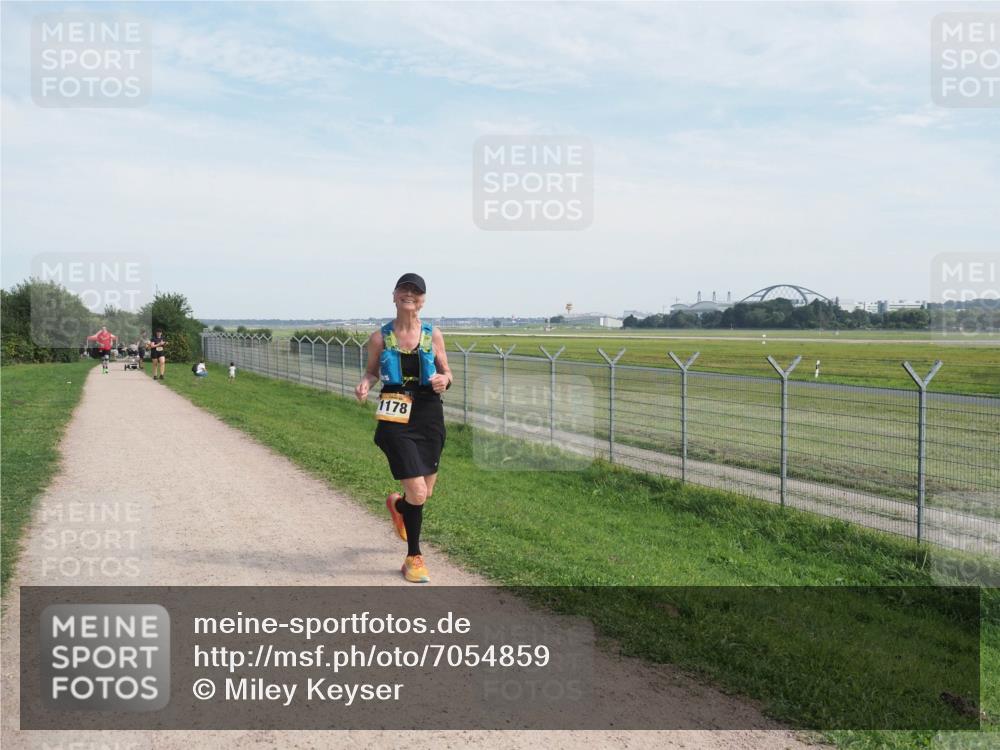 08.09.2024 - Airport Race Miley Keyser http://msf.ph/oto/7054859 08.09.2024 13:04:37 Laufen 1178 meine-sportfotos.de