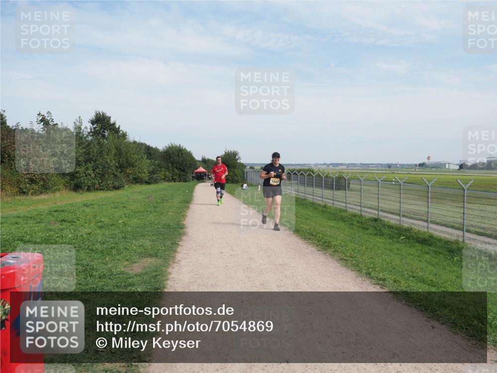 08.09.2024 - Airport Race Miley Keyser http://msf.ph/oto/7054869 08.09.2024 13:04:48 Laufen 1047 meine-sportfotos.de