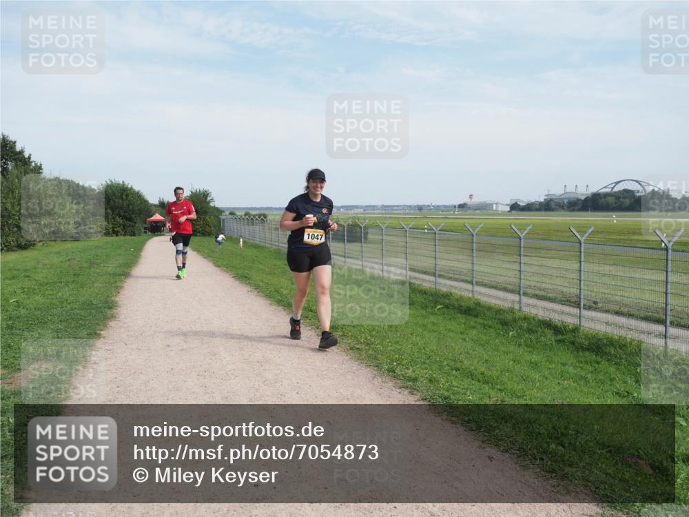 08.09.2024 - Airport Race Miley Keyser http://msf.ph/oto/7054873 08.09.2024 13:04:49 Laufen 1047 meine-sportfotos.de