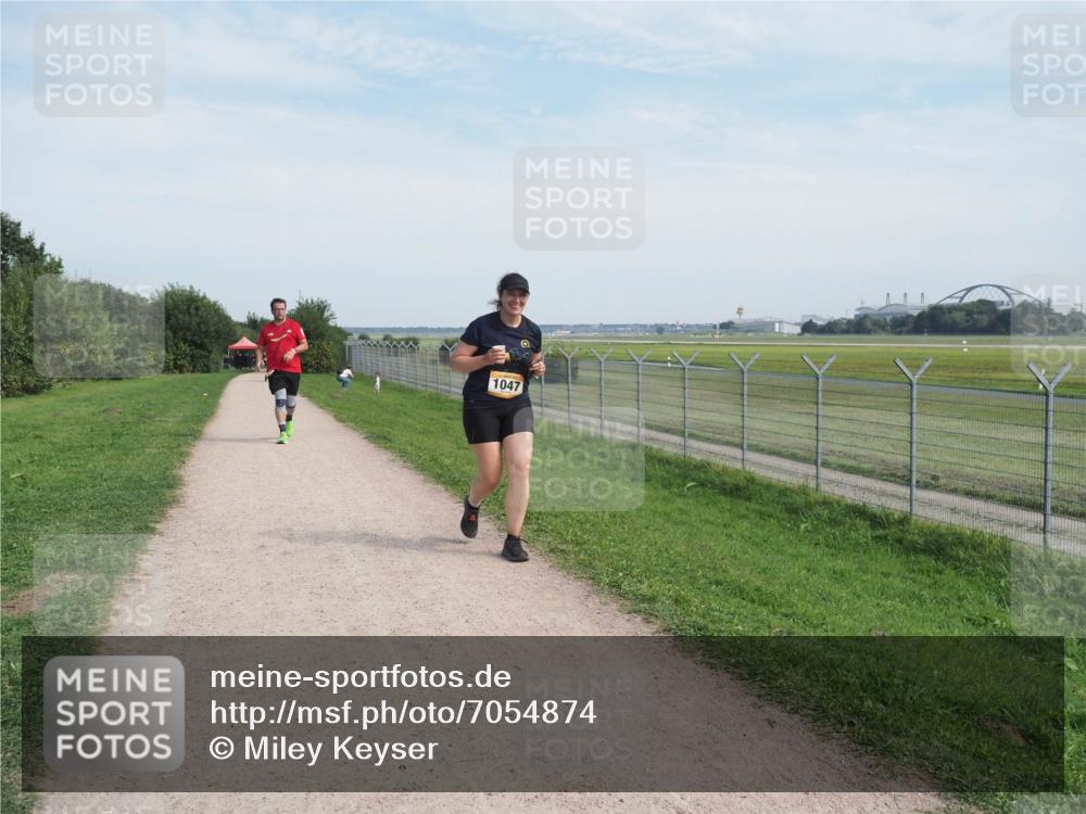 08.09.2024 - Airport Race Miley Keyser http://msf.ph/oto/7054874 08.09.2024 13:04:49 Laufen 1047 meine-sportfotos.de