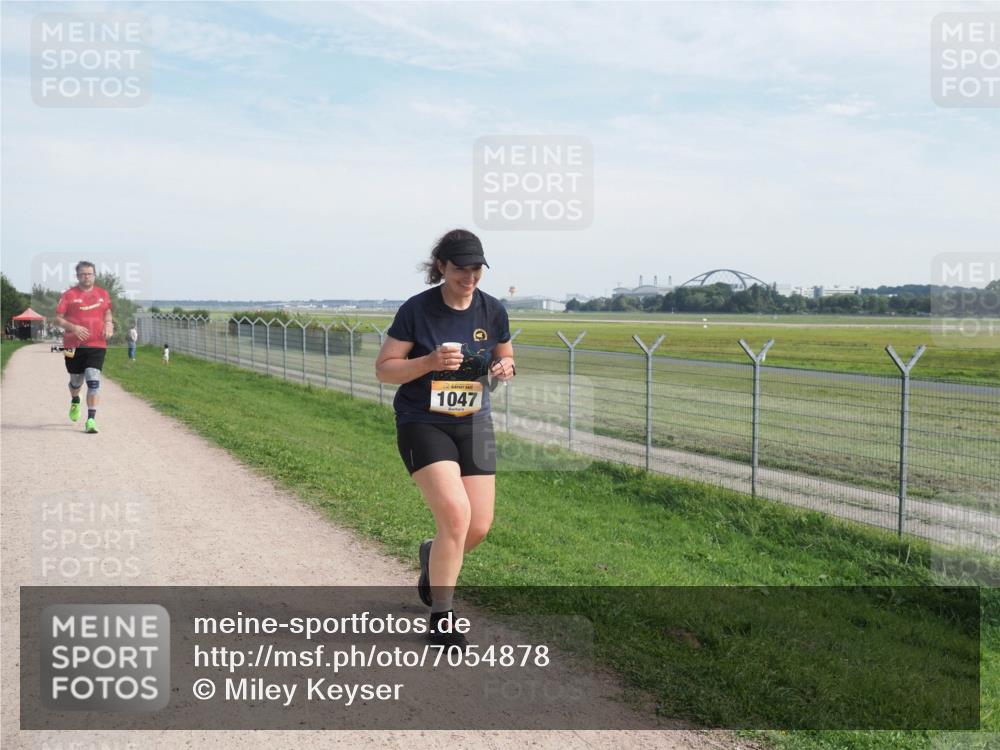 08.09.2024 - Airport Race Miley Keyser http://msf.ph/oto/7054878 08.09.2024 13:04:50 Laufen 1047 meine-sportfotos.de