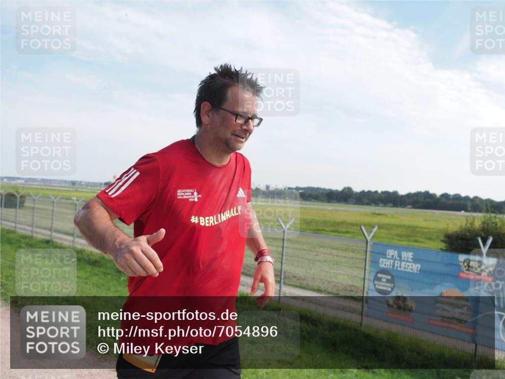 08.09.2024 - Airport Race Miley Keyser http://msf.ph/oto/7054896 08.09.2024 13:04:55 Laufen 4, 2024 meine-sportfotos.de