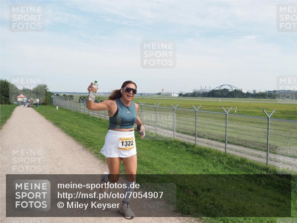 08.09.2024 - Airport Race Miley Keyser http://msf.ph/oto/7054907 08.09.2024 13:06:08 Laufen 1322 meine-sportfotos.de