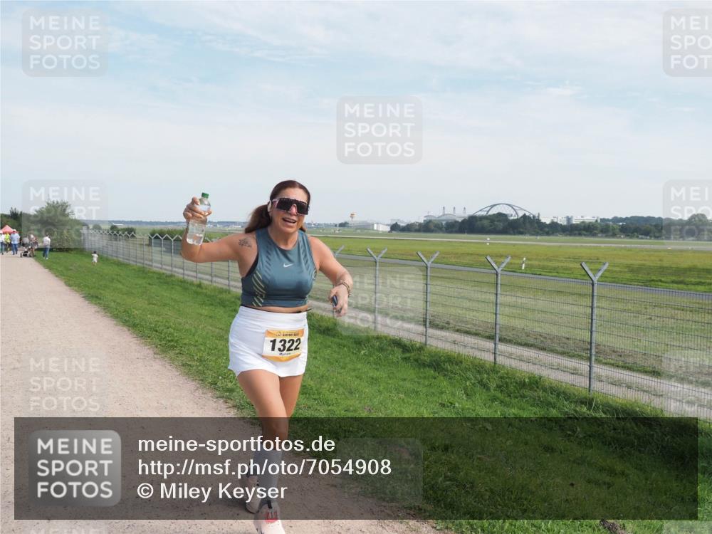 08.09.2024 - Airport Race Miley Keyser http://msf.ph/oto/7054908 08.09.2024 13:06:09 Laufen 1322 meine-sportfotos.de