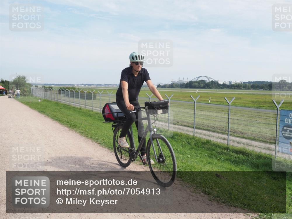08.09.2024 - Airport Race Miley Keyser http://msf.ph/oto/7054913 08.09.2024 13:07:23 Laufen  meine-sportfotos.de