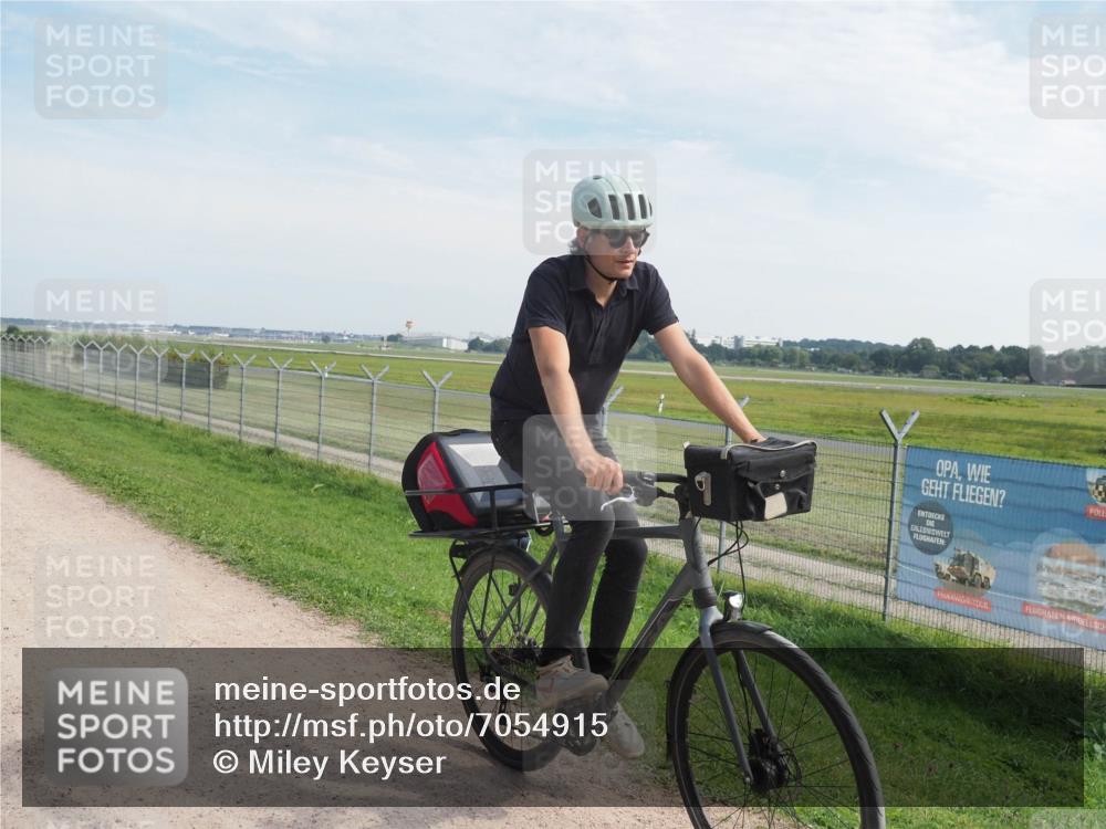 08.09.2024 - Airport Race Miley Keyser http://msf.ph/oto/7054915 08.09.2024 13:07:24 Laufen  meine-sportfotos.de