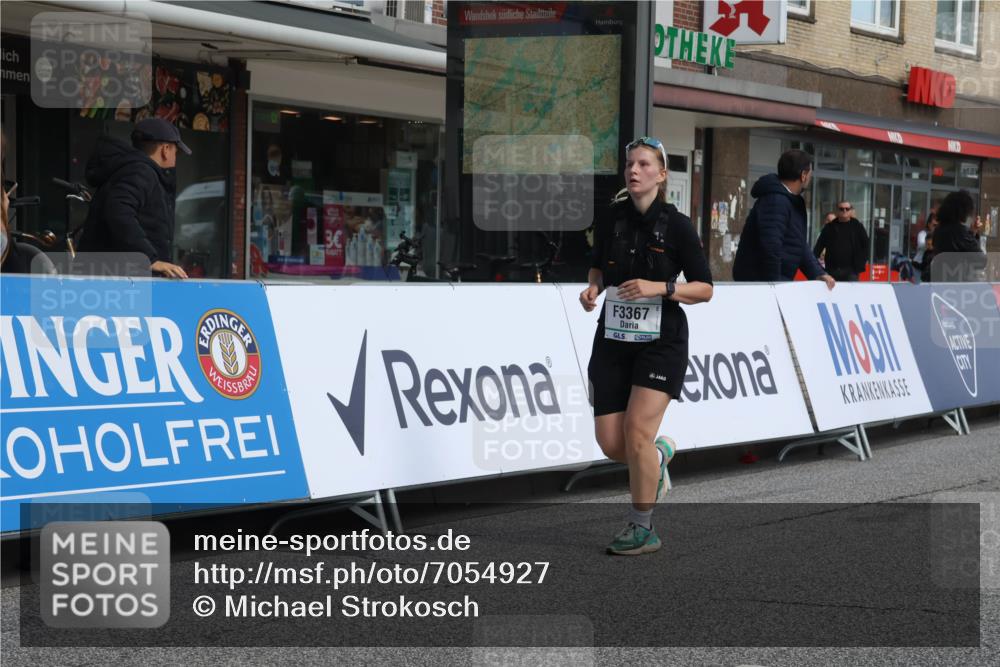 15.09.2024 - PSD Bank Halbmarathon Michael Strokosch http://msf.ph/oto/7054927 15.09.2024 12:39:06 Ziel 2523, 2954, 3367 meine-sportfotos.de