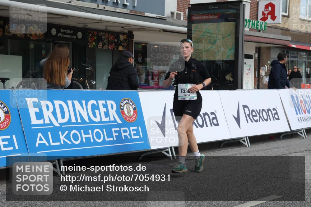 15.09.2024 - PSD Bank Halbmarathon Michael Strokosch http://msf.ph/oto/7054931 15.09.2024 12:39:06 Ziel 2523, 2954, 3367 meine-sportfotos.de