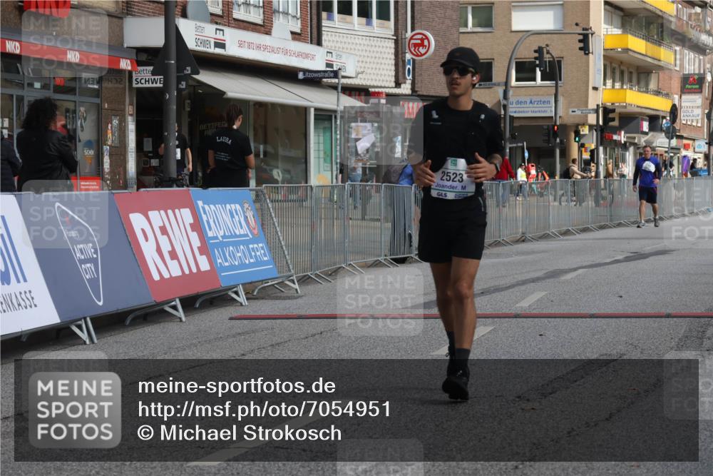 15.09.2024 - PSD Bank Halbmarathon Michael Strokosch http://msf.ph/oto/7054951 15.09.2024 12:39:12 Ziel 2523, 2954, 3367 meine-sportfotos.de