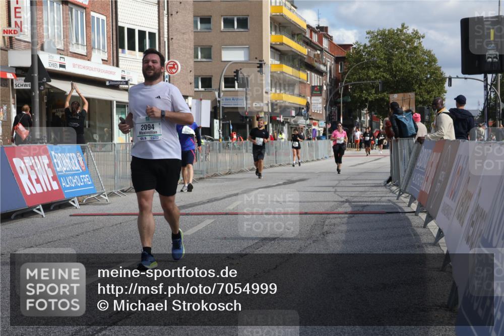 15.09.2024 - PSD Bank Halbmarathon Michael Strokosch http://msf.ph/oto/7054999 15.09.2024 12:39:26 Ziel 2094, 2260 meine-sportfotos.de
