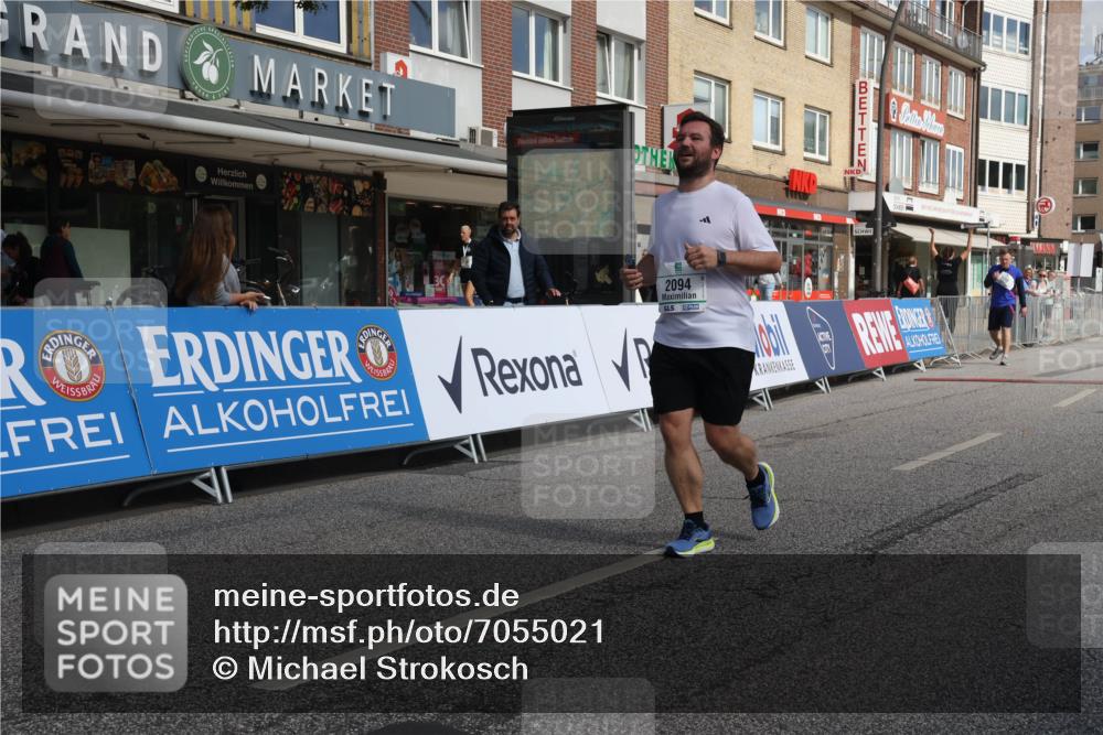 15.09.2024 - PSD Bank Halbmarathon Michael Strokosch http://msf.ph/oto/7055021 15.09.2024 12:39:29 Ziel 2094, 2137, 2260 meine-sportfotos.de