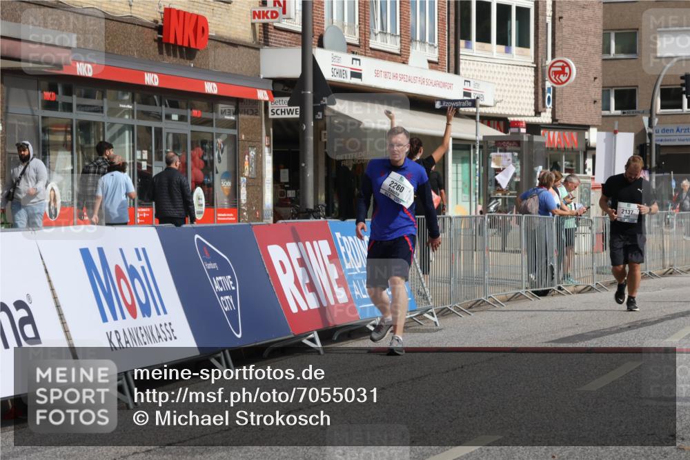 15.09.2024 - PSD Bank Halbmarathon Michael Strokosch http://msf.ph/oto/7055031 15.09.2024 12:39:32 Ziel 2094, 2137, 2260, 3297 meine-sportfotos.de