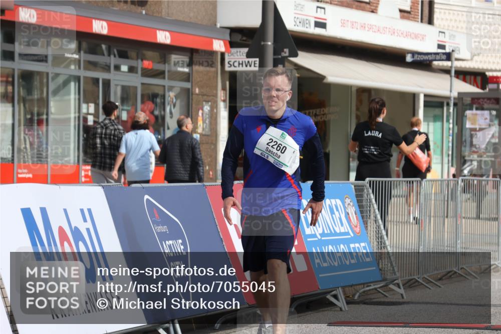 15.09.2024 - PSD Bank Halbmarathon Michael Strokosch http://msf.ph/oto/7055045 15.09.2024 12:39:34 Ziel 2094, 2137, 2260, 3297 meine-sportfotos.de
