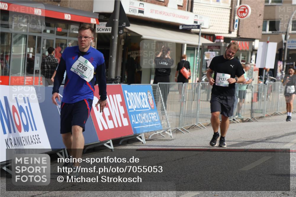 15.09.2024 - PSD Bank Halbmarathon Michael Strokosch http://msf.ph/oto/7055053 15.09.2024 12:39:35 Ziel 2094, 2137, 2260, 3297 meine-sportfotos.de