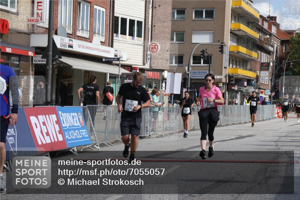 15.09.2024 - PSD Bank Halbmarathon Michael Strokosch http://msf.ph/oto/7055057 15.09.2024 12:39:36 Ziel 2094, 2137, 2260, 3297 meine-sportfotos.de