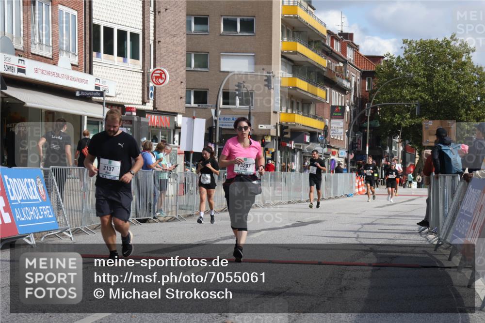 15.09.2024 - PSD Bank Halbmarathon Michael Strokosch http://msf.ph/oto/7055061 15.09.2024 12:39:36 Ziel 2094, 2137, 2260, 3297 meine-sportfotos.de