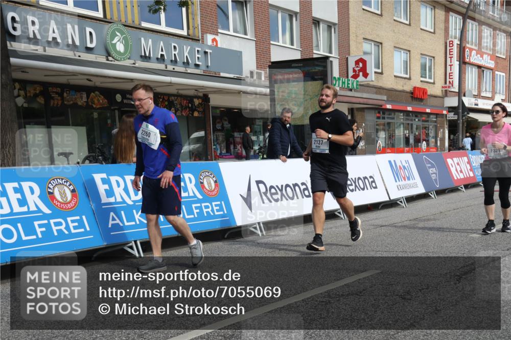 15.09.2024 - PSD Bank Halbmarathon Michael Strokosch http://msf.ph/oto/7055069 15.09.2024 12:39:40 Ziel 2125, 2137, 2260, 3297, 3345 meine-sportfotos.de