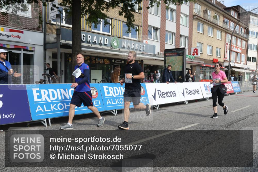 15.09.2024 - PSD Bank Halbmarathon Michael Strokosch http://msf.ph/oto/7055077 15.09.2024 12:39:41 Ziel 2125, 2137, 2260, 3297, 3345 meine-sportfotos.de