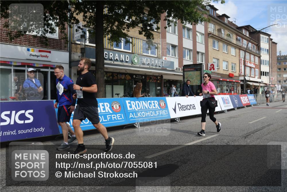 15.09.2024 - PSD Bank Halbmarathon Michael Strokosch http://msf.ph/oto/7055081 15.09.2024 12:39:41 Ziel 2125, 2137, 2260, 3297, 3345 meine-sportfotos.de
