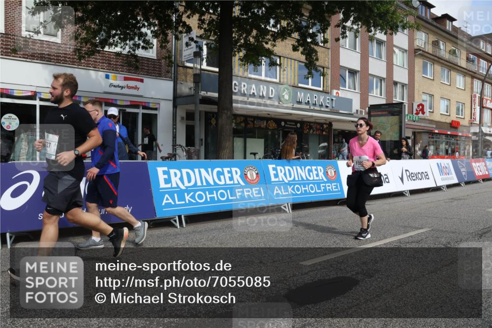 15.09.2024 - PSD Bank Halbmarathon Michael Strokosch http://msf.ph/oto/7055085 15.09.2024 12:39:42 Ziel 2125, 2137, 2260, 3297, 3345 meine-sportfotos.de