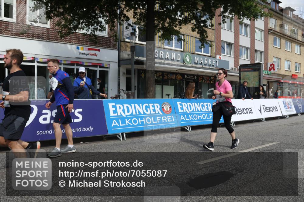 15.09.2024 - PSD Bank Halbmarathon Michael Strokosch http://msf.ph/oto/7055087 15.09.2024 12:39:42 Ziel 2125, 2137, 2260, 3297, 3345 meine-sportfotos.de