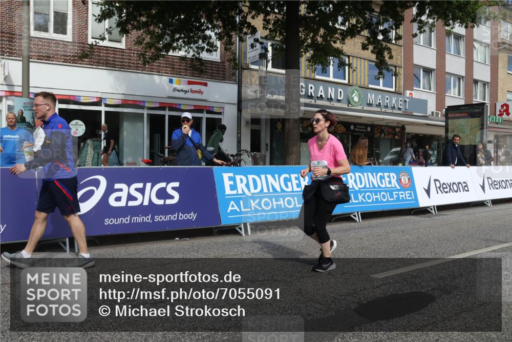 15.09.2024 - PSD Bank Halbmarathon Michael Strokosch http://msf.ph/oto/7055091 15.09.2024 12:39:43 Ziel 2125, 2137, 2260, 3297, 3345 meine-sportfotos.de