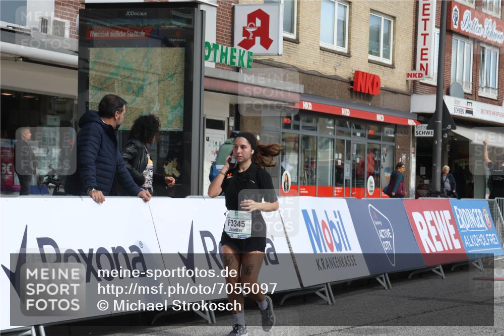 15.09.2024 - PSD Bank Halbmarathon Michael Strokosch http://msf.ph/oto/7055097 15.09.2024 12:39:47 Ziel 2125, 2137, 2301, 3297, 3345, 3503 meine-sportfotos.de