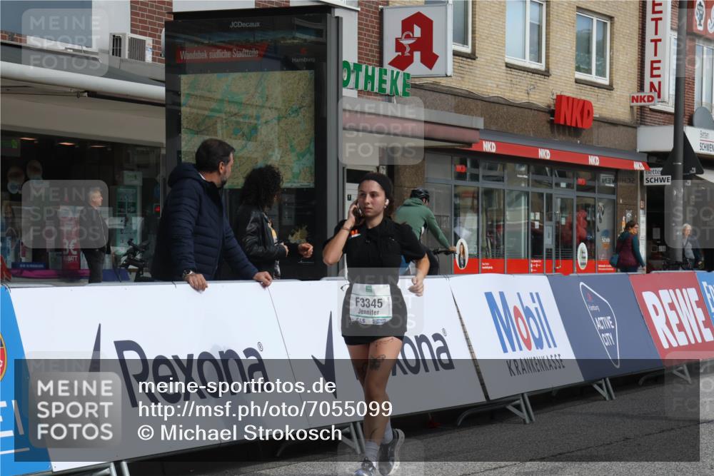 15.09.2024 - PSD Bank Halbmarathon Michael Strokosch http://msf.ph/oto/7055099 15.09.2024 12:39:47 Ziel 2125, 2137, 2301, 3297, 3345, 3503 meine-sportfotos.de