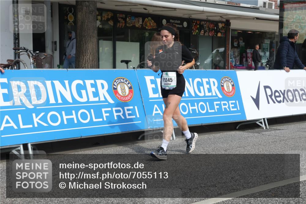 15.09.2024 - PSD Bank Halbmarathon Michael Strokosch http://msf.ph/oto/7055113 15.09.2024 12:39:50 Ziel 2125, 2301, 3297, 3345, 3503 meine-sportfotos.de