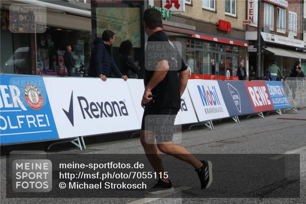 15.09.2024 - PSD Bank Halbmarathon Michael Strokosch http://msf.ph/oto/7055115 15.09.2024 12:39:50 Ziel 2125, 2301, 3297, 3345, 3503 meine-sportfotos.de