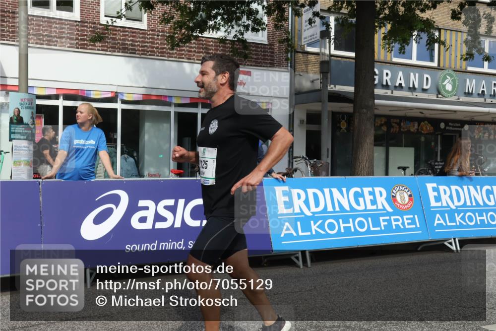 15.09.2024 - PSD Bank Halbmarathon Michael Strokosch http://msf.ph/oto/7055129 15.09.2024 12:39:52 Ziel 2125, 2301, 2395, 3345, 3503 meine-sportfotos.de