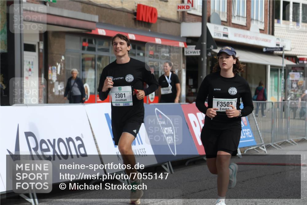 15.09.2024 - PSD Bank Halbmarathon Michael Strokosch http://msf.ph/oto/7055147 15.09.2024 12:39:57 Ziel 2125, 2301, 2395, 2428, 3345, 3503 meine-sportfotos.de
