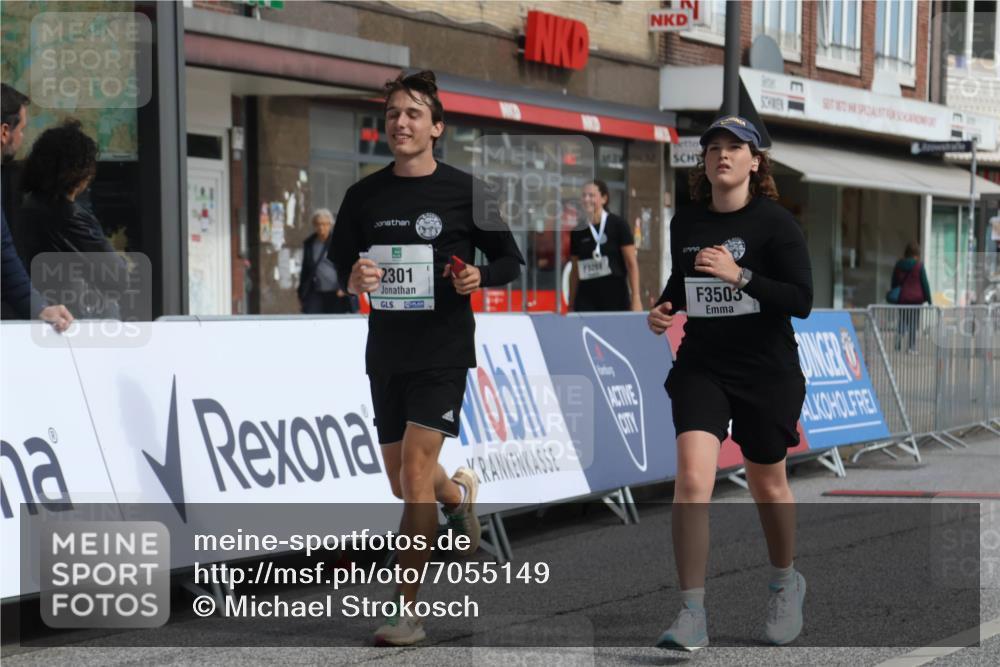 15.09.2024 - PSD Bank Halbmarathon Michael Strokosch http://msf.ph/oto/7055149 15.09.2024 12:39:57 Ziel 2125, 2301, 2395, 2428, 3345, 3503 meine-sportfotos.de