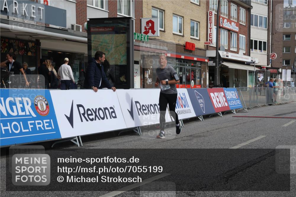 15.09.2024 - PSD Bank Halbmarathon Michael Strokosch http://msf.ph/oto/7055199 15.09.2024 12:40:06 Ziel 1668, 2301, 2395, 2428, 3499, 3503 meine-sportfotos.de