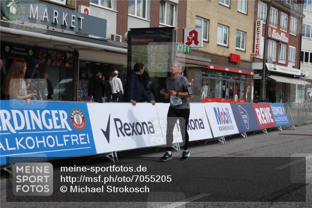 15.09.2024 - PSD Bank Halbmarathon Michael Strokosch http://msf.ph/oto/7055205 15.09.2024 12:40:06 Ziel 1668, 2301, 2395, 2428, 3499, 3503 meine-sportfotos.de