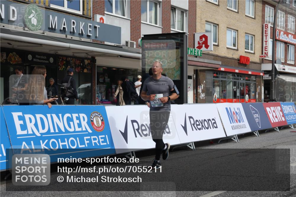 15.09.2024 - PSD Bank Halbmarathon Michael Strokosch http://msf.ph/oto/7055211 15.09.2024 12:40:07 Ziel 1668, 2301, 2395, 2428, 3499, 3503 meine-sportfotos.de