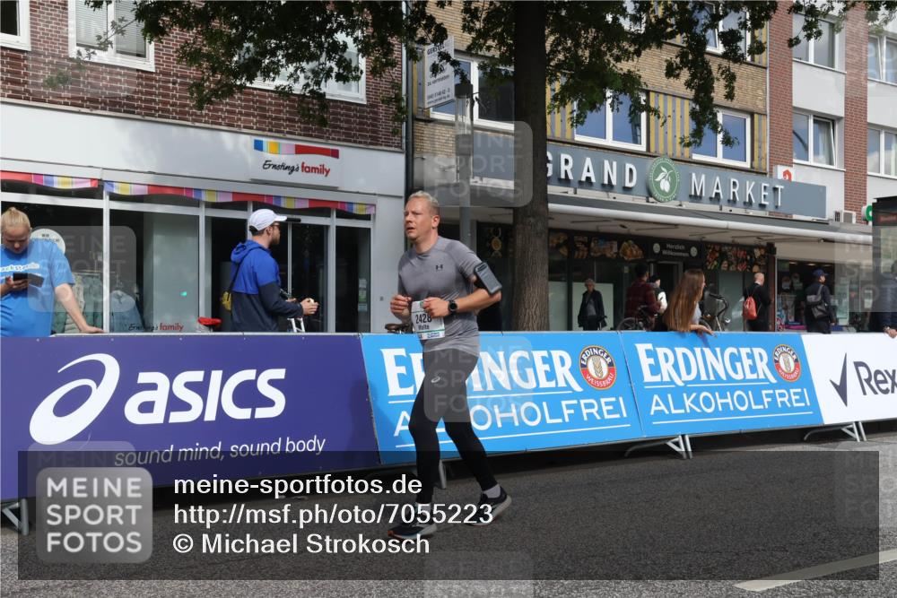 15.09.2024 - PSD Bank Halbmarathon Michael Strokosch http://msf.ph/oto/7055223 15.09.2024 12:40:09 Ziel 1668, 2395, 2428, 3499 meine-sportfotos.de