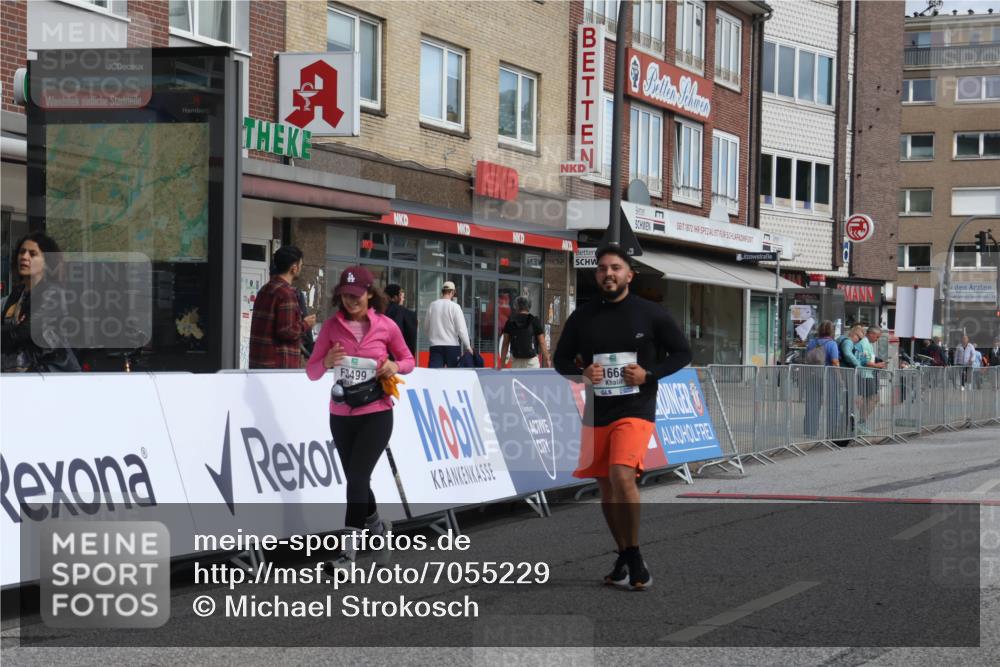 15.09.2024 - PSD Bank Halbmarathon Michael Strokosch http://msf.ph/oto/7055229 15.09.2024 12:40:15 Ziel 1668, 2428, 3499 meine-sportfotos.de
