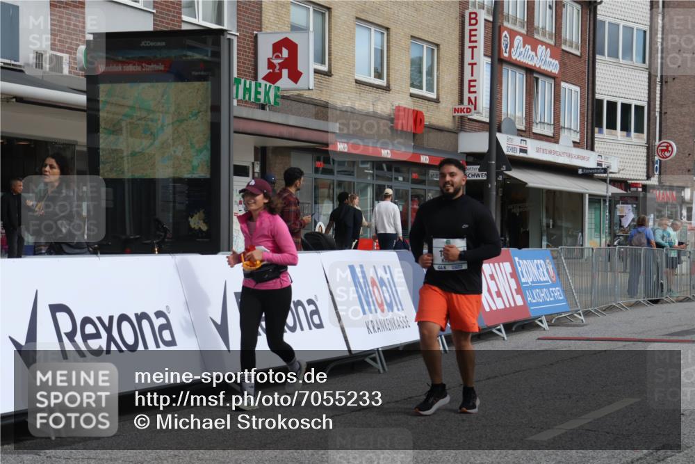 15.09.2024 - PSD Bank Halbmarathon Michael Strokosch http://msf.ph/oto/7055233 15.09.2024 12:40:15 Ziel 1668, 2428, 3499 meine-sportfotos.de