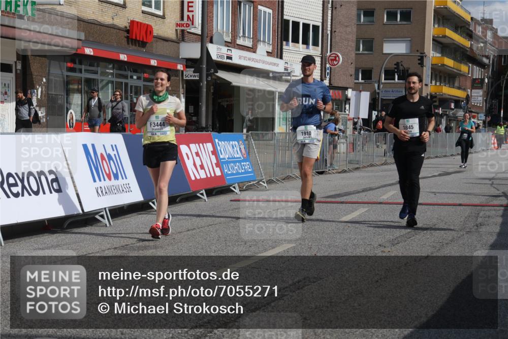 15.09.2024 - PSD Bank Halbmarathon Michael Strokosch http://msf.ph/oto/7055271 15.09.2024 12:40:51 Ziel 1845, 1910, 3444 meine-sportfotos.de
