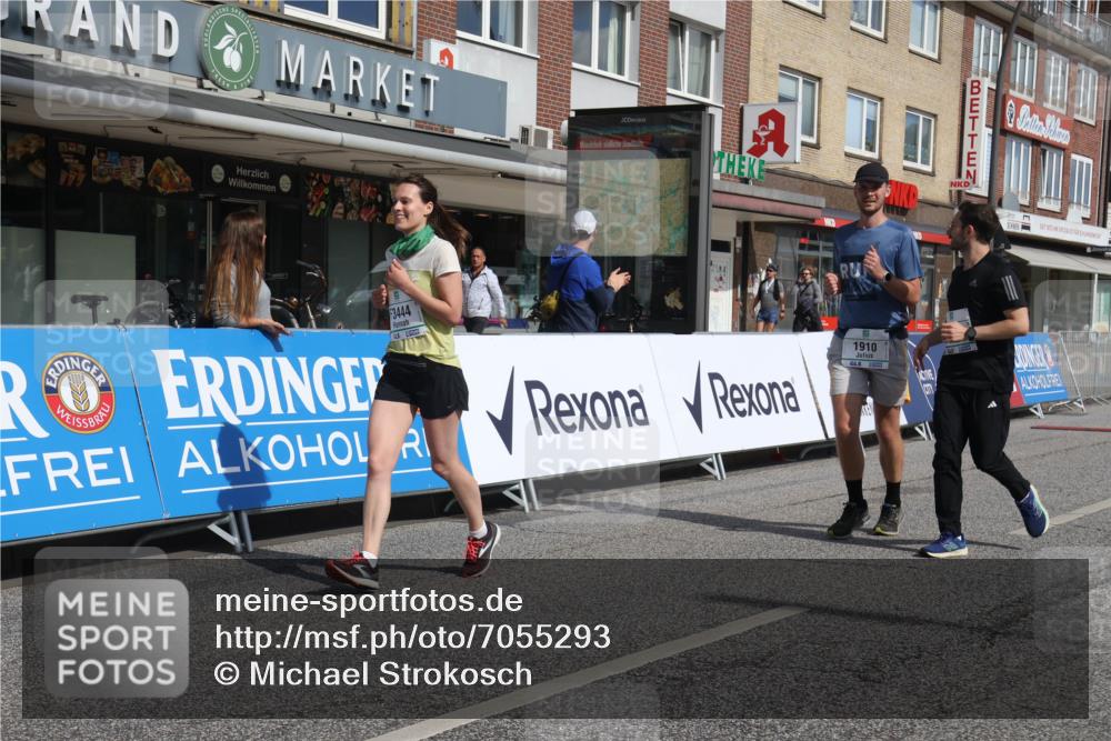 15.09.2024 - PSD Bank Halbmarathon Michael Strokosch http://msf.ph/oto/7055293 15.09.2024 12:40:54 Ziel 1845, 1910, 3444, 3462 meine-sportfotos.de