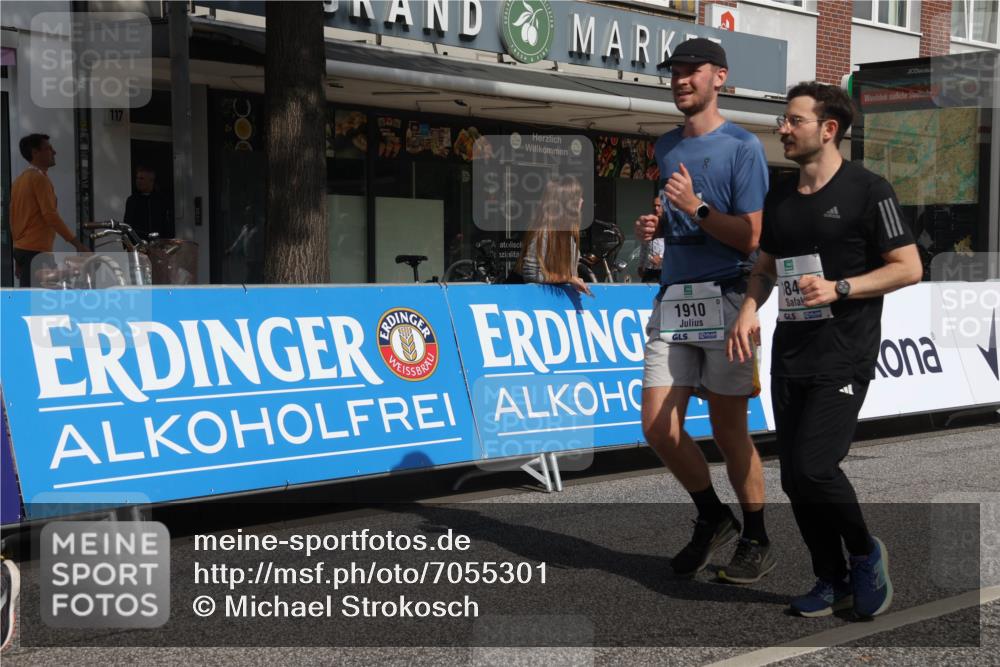 15.09.2024 - PSD Bank Halbmarathon Michael Strokosch http://msf.ph/oto/7055301 15.09.2024 12:40:55 Ziel 1845, 1910, 3444, 3462 meine-sportfotos.de