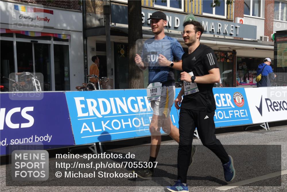 15.09.2024 - PSD Bank Halbmarathon Michael Strokosch http://msf.ph/oto/7055307 15.09.2024 12:40:56 Ziel 1845, 1910, 3444, 3462 meine-sportfotos.de